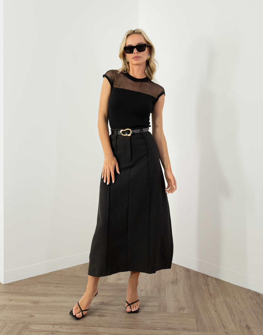 Safari Huru Cap Sleeved Top - Black