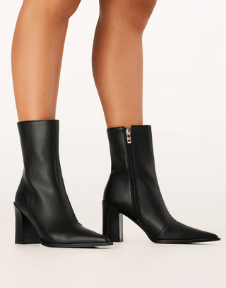 bilini-lauryn-boots-pointed-toe-boot-black