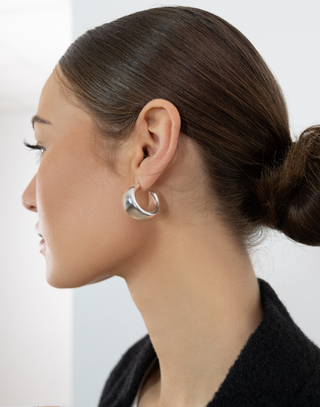 ella-earrings-hugges-silver-plated-earrings-silver