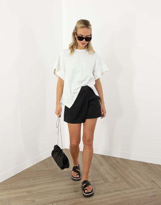 gabbie-top-loose-fit-asymmetrical-hemline-t-shirt-white