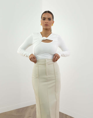 karina-top-fitted-knot-detail-top-white