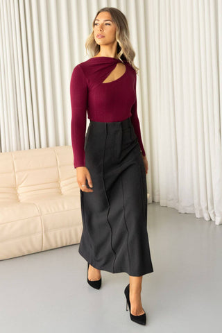 mathew-top-fitted-twist-long-sleeve-top-wine