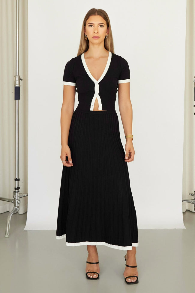 Women Isadora Printed Button Down V-Neck Dress