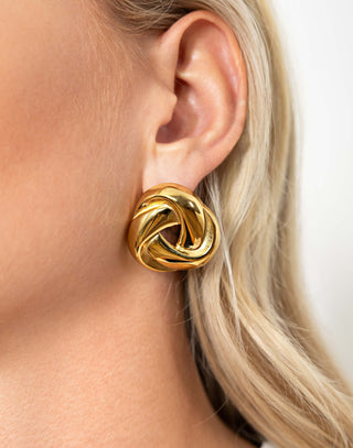 sullivan-earrings-knot-press-stud-earrings-gold